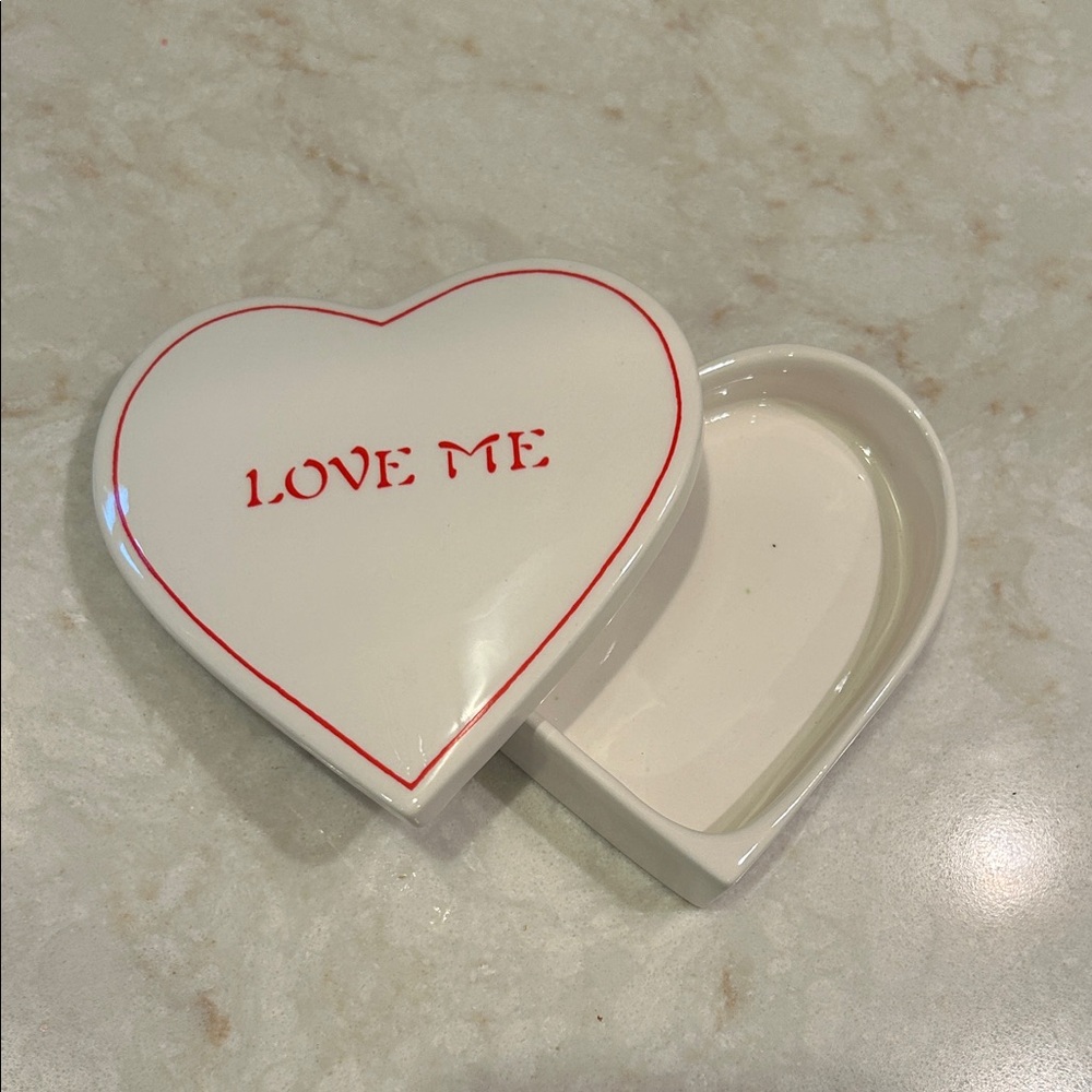 Heart-Shaped Ceramic Trinket Box
